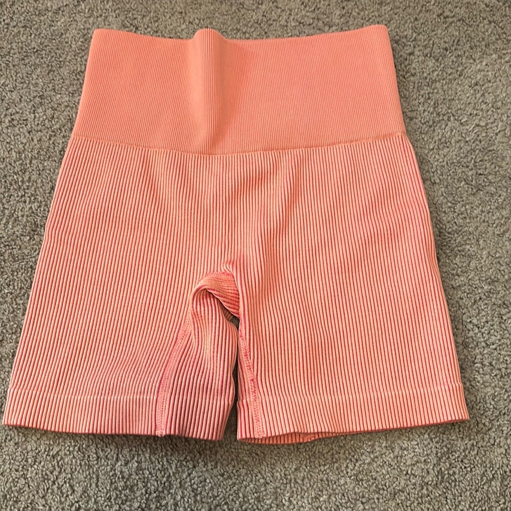 ribbed biker shorts